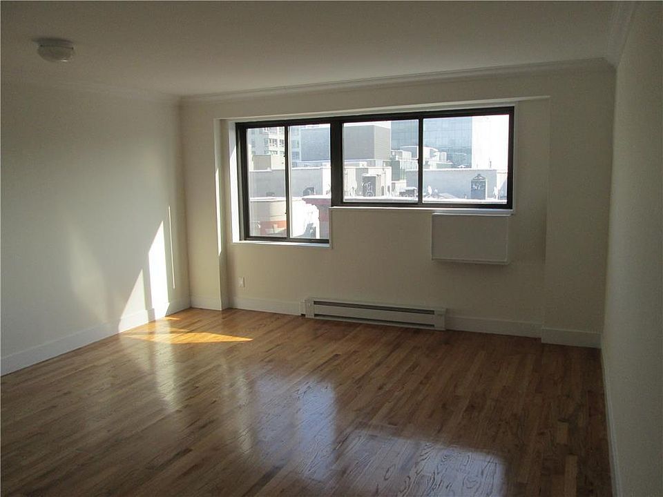 1st image of 1900 Lexington Ave APT 8B
