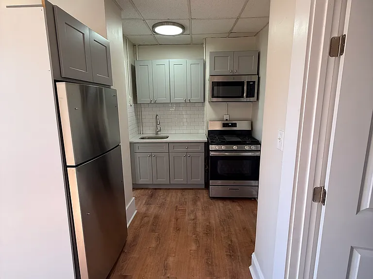 310 Danforth Ave — Photo 5