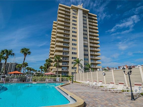 2nd image of 1621 Gulf Blvd APT 304
