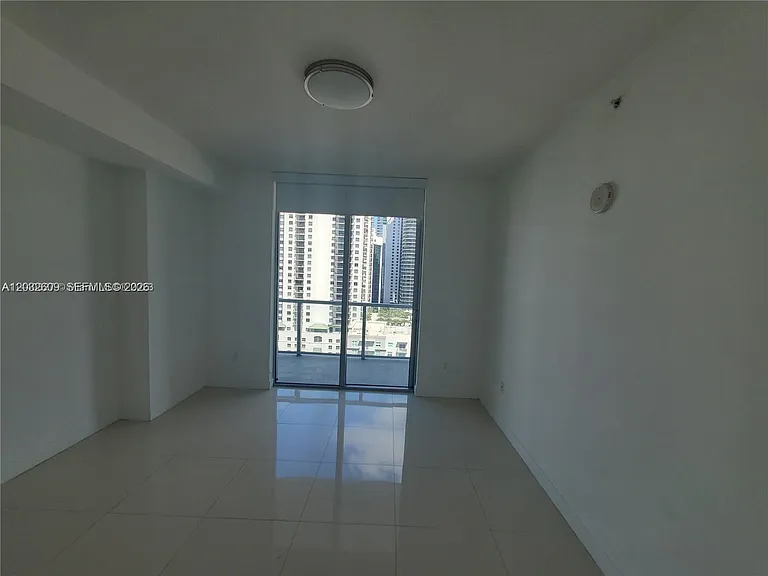 1111 SW 1st Ave #2323 — Photo 8