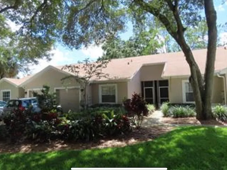 35245 Janine Dr — Photo 1