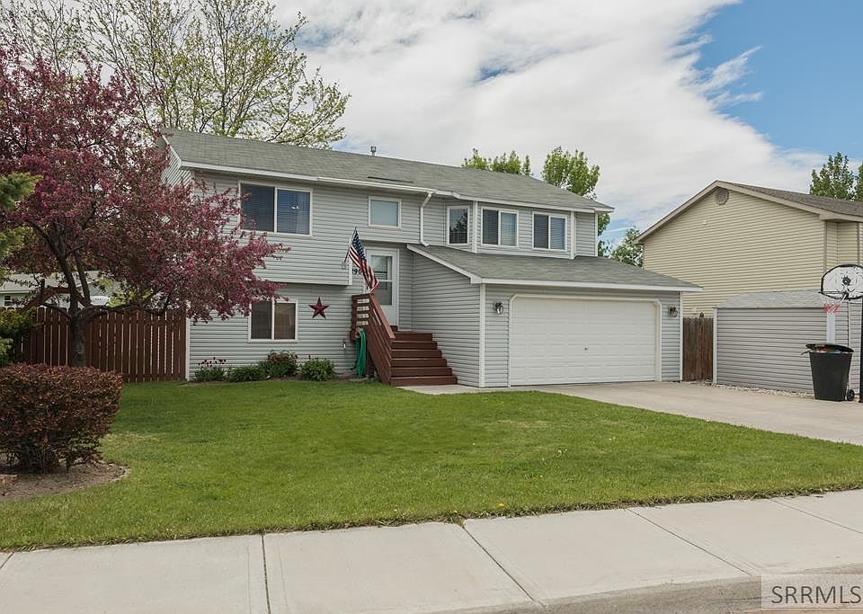 1st image of 290 Meadowlark Dr