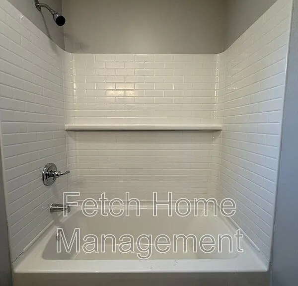 3 N Main St #BASEMENT — Photo 14