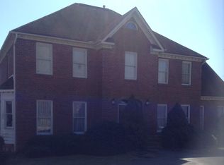 1450 Thornhill Ln, Winston Salem, NC 27106