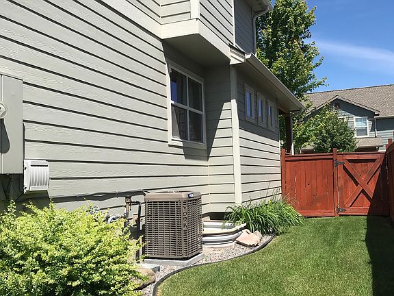 2nd image of 4237A Deveraux Pl