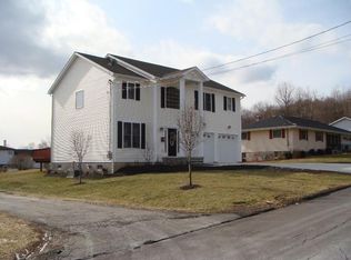 753 Crystal St, Peckville, PA 18452
