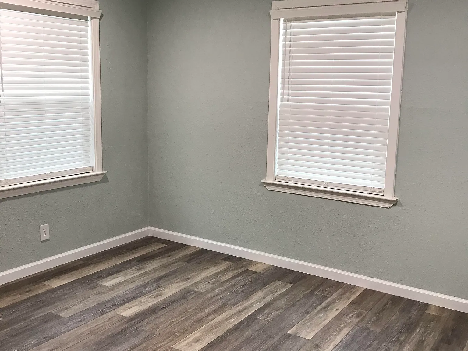 2 bed, 888 sqft, $1,950 — Photo 4