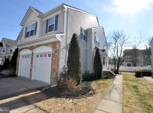31 Weaver Dr, Marlton, NJ 08053