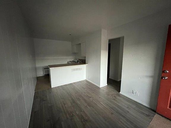 4th image of 2909 E University Blvd APT 8