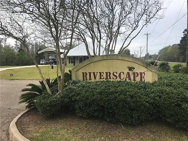 2nd image of 26326 Riverscape Dr