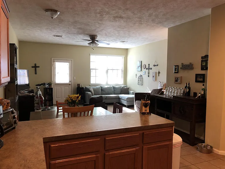 21387 W Wallis Dr #B — Photo 4
