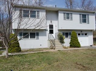 231 Thames St, New London, CT 06320