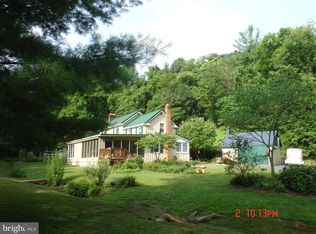 41 Lodge Rd, Hedgesville, WV 25427