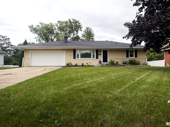 2837 W Susan Curv, Peoria, IL 61615