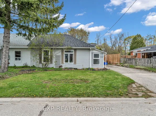 135 Poplar Ave, Halton Hills, ON L7J 2E3