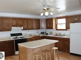 2901 S Nelson Rd, Merritt, MI 49667