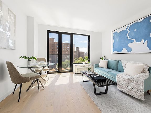 2nd image of 181 E 101st St #Penthouse 4