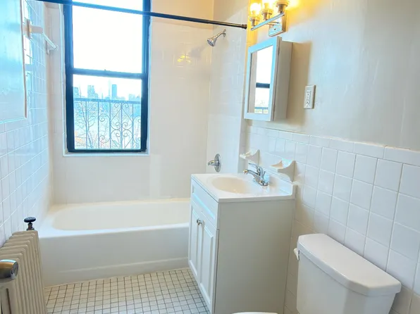 6051 Boulevard East image 10 of 12