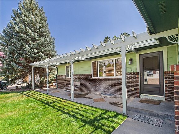 5th image of 830 Ponderosa Ct
