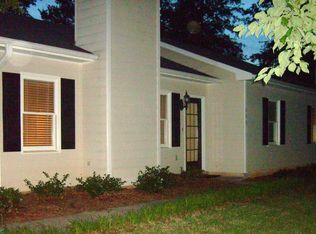 257 E Jefferson St, Hoschton, GA 30548