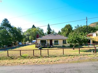 1202 Chinook St, The Dalles, OR
