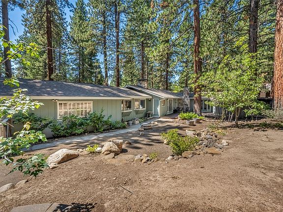 3rd image of 650 Martis Peak Rd