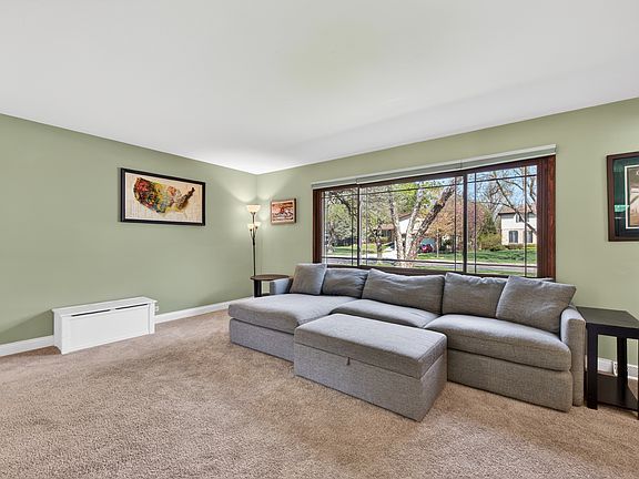 5th image of 647 W Kimball Ave
