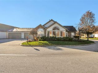 455 Classic Dr, Tallmadge, OH 44278