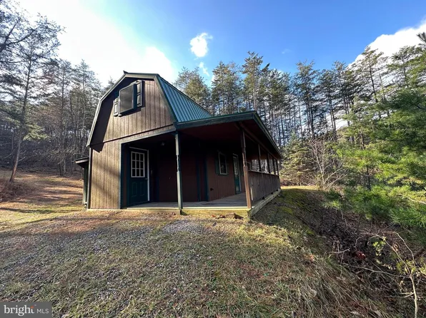 4475 Graces Cabin Rd, Springfield, WV 26763
