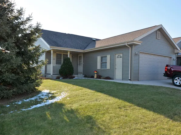 1193 Robins Nest Ln, New Holstein, WI 53061