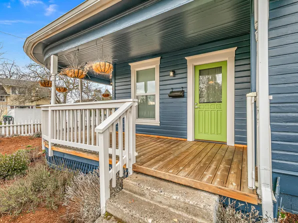 1032 W 10th St, Medford, OR 97501