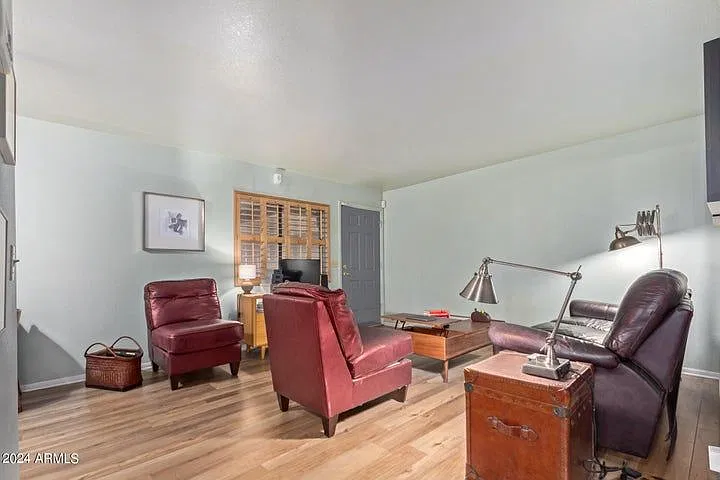 2 bed, 2.0 bath, 840 sqft, $1,050 — Photo 4