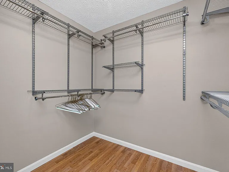 4009 Shallow Brook Ln — Photo 21