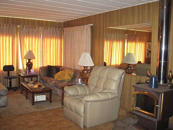 WOODSTOVE IN L/R, COZY!