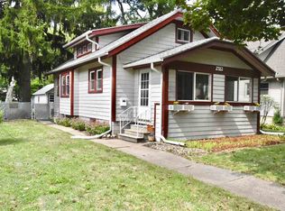 2312 Douglas St, Rockford, IL 61103