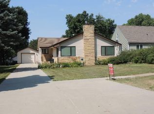 833 Ring St, Mapleton, IA 51034