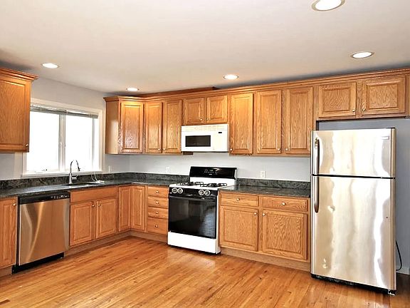 3rd image of 49 Fisher Ave #1