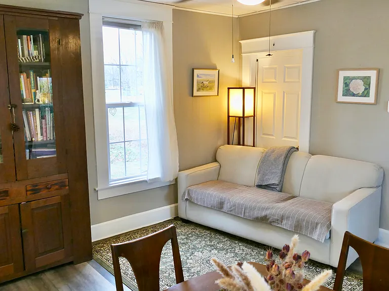 215 Wingate Rd — Photo 5