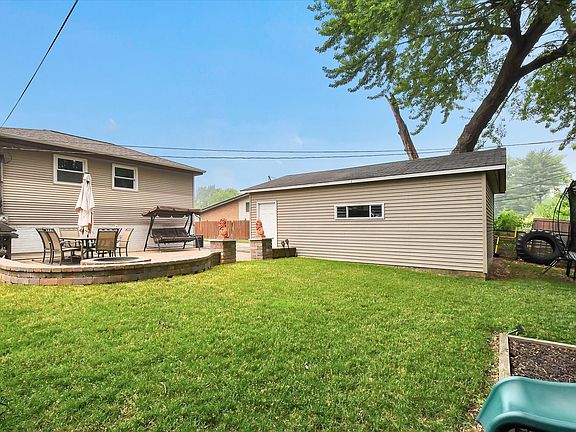 4th image of 10821 S Plahm Ct