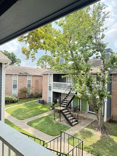 Vantage Point Apartments — Photo 4