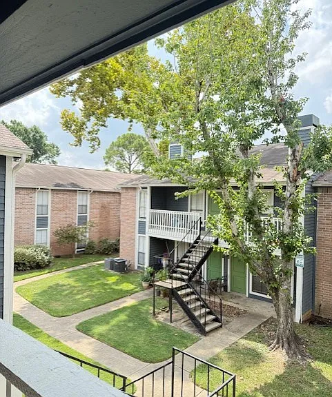 Vantage Point Apartments — Photo 3