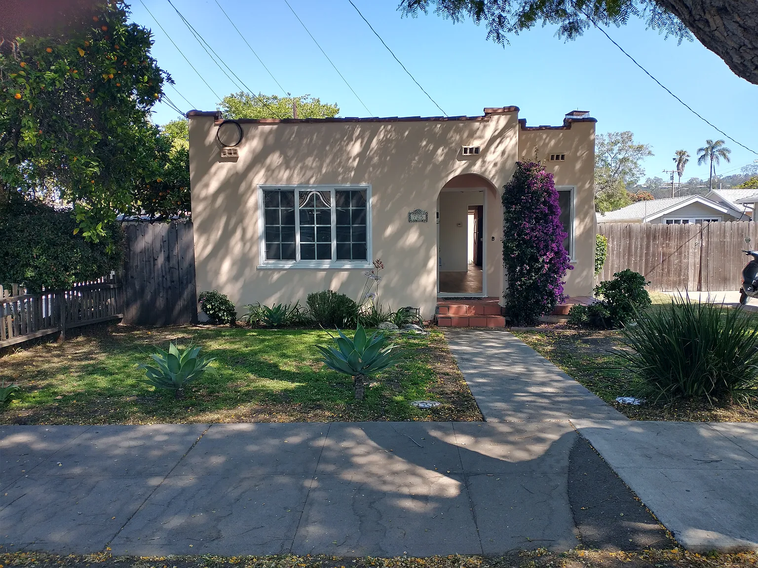 725 W Valerio St — Photo 1