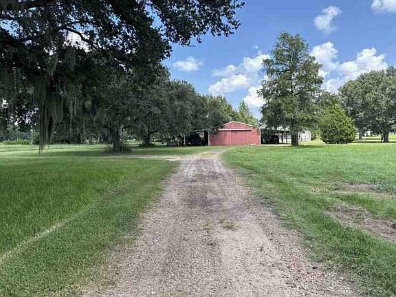 Exterior Neighborhood (street photo)