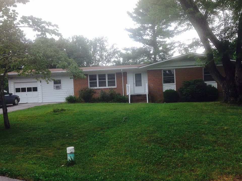 1st image of 713 Circle Dr