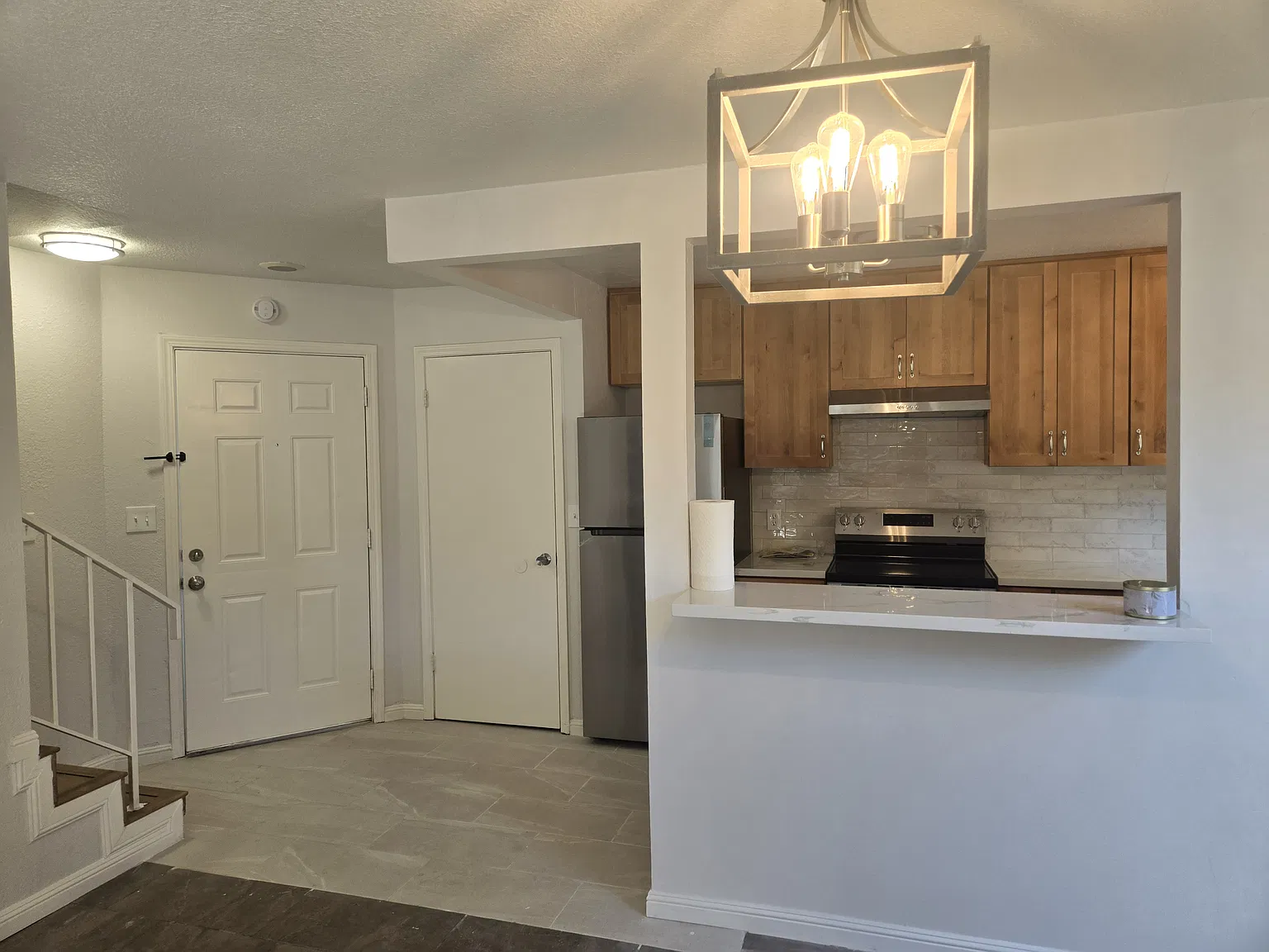 2 bed, $2,800 — Photo 2