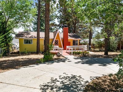 651 Riverside Ave, Sugarloaf, CA, 92386