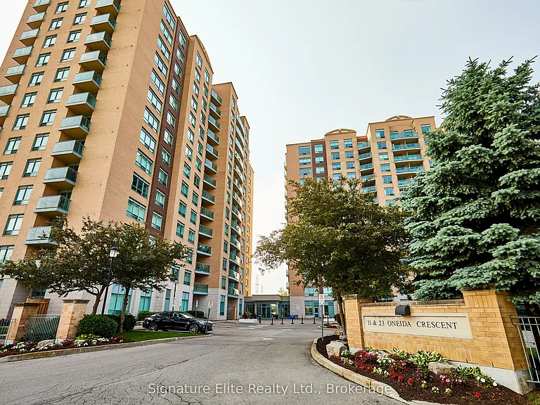 11 Oneida Cres #LPH05 — Photo 15