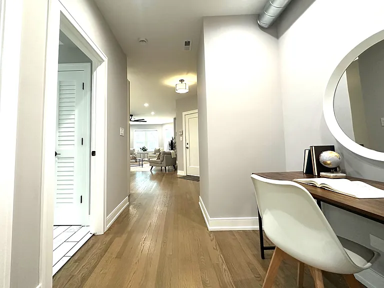 2639 W Carmen Ave #3E — Photo 11