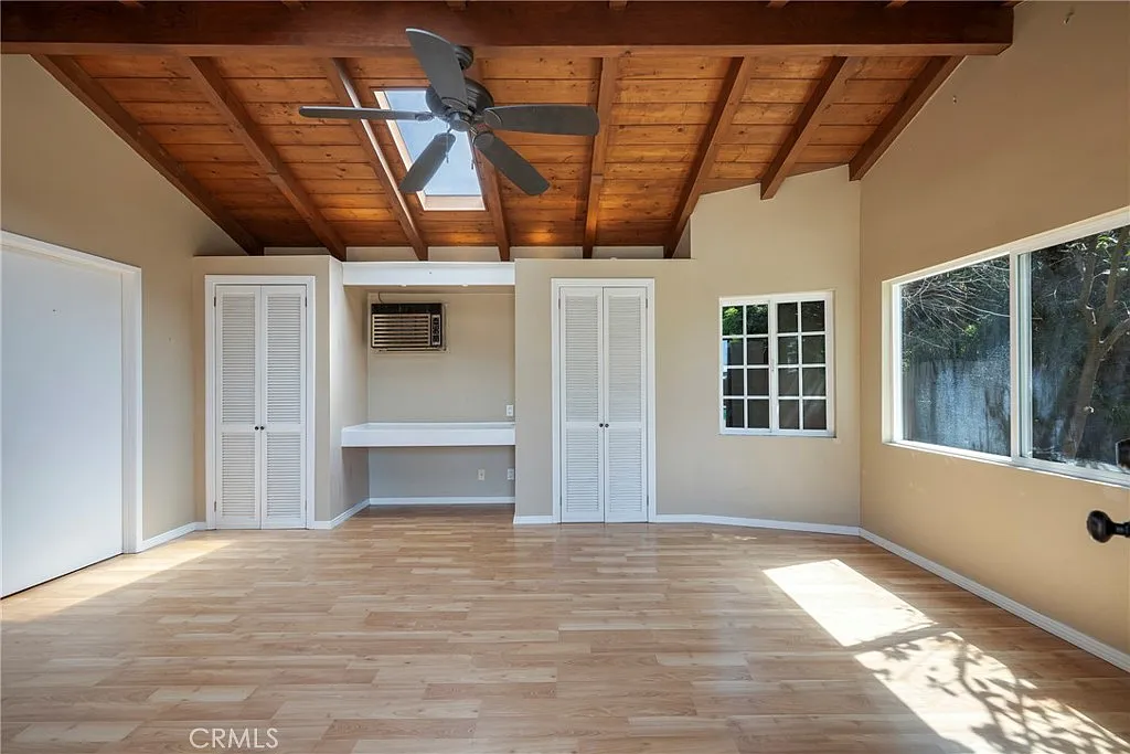 4 bed, 3.5 bath, 2390 sqft, $6,995 — Photo 3