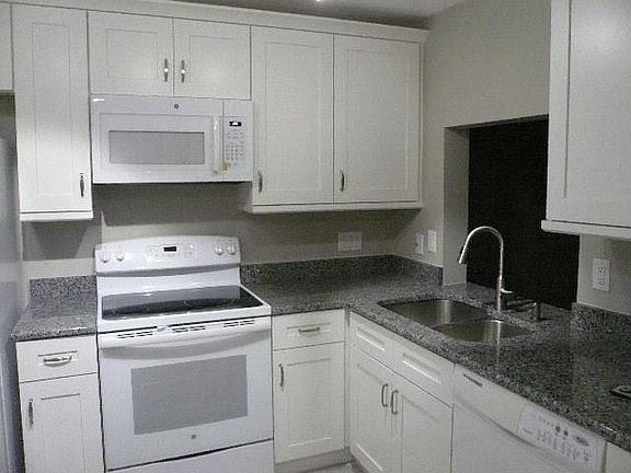 3rd image of 302 Grove Isle Cir #302